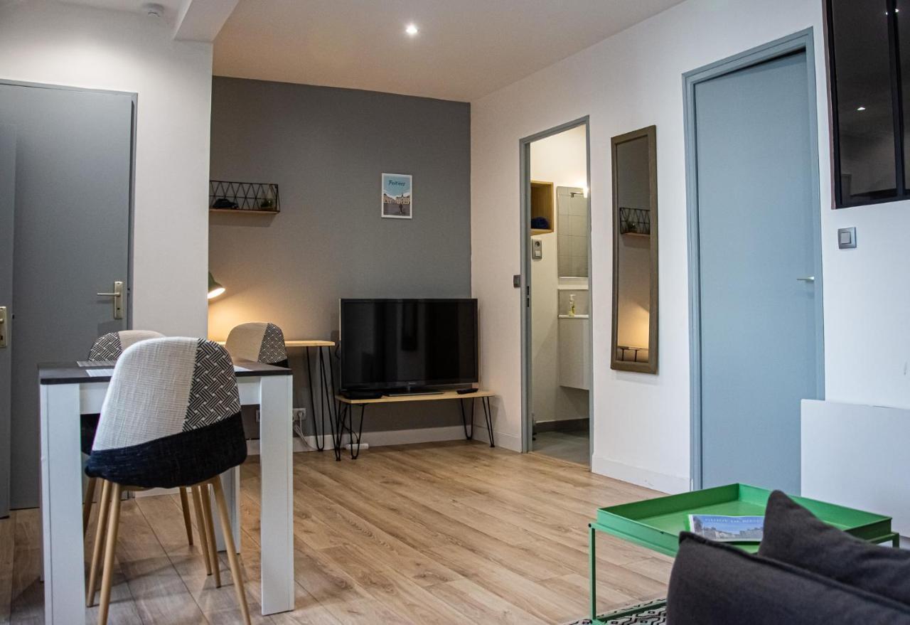 Appart Saint Cyprien + Parking Privatif ปัวติเยร์ ภายนอก รูปภาพ